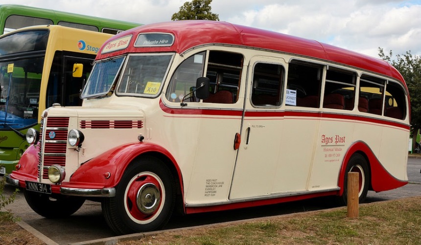 Ретро 2023. Винтажные автобусы. Автобус 1940. Bus 1940. Лондонский автобус 1940.