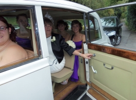 Classic White wedding car for hire in Windsor