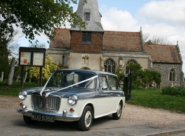 MG1300 Estate for wedding hire in Bedford