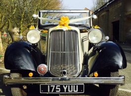 Vintage wedding car hire in Nottingham